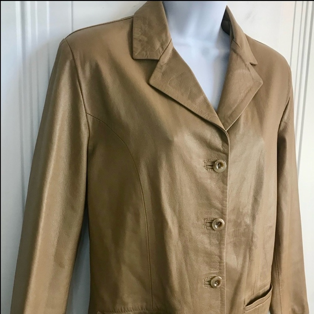 Vtg Women’s 44 10-12 Made in Italy Vera Pelle Tan Leather 4-Button Jacket in EUC - Picture 4 of 16